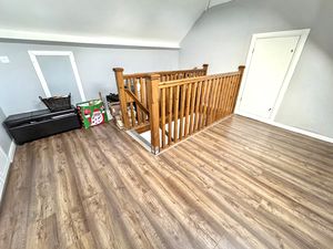 Attic Room- click for photo gallery